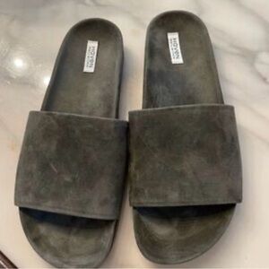 Haven Green womens Suede Slides sandals size 5